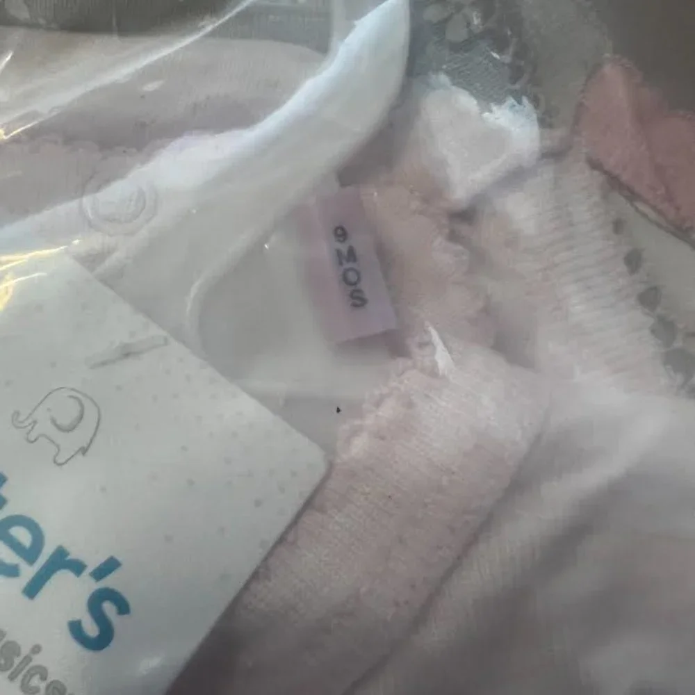Carters snaps up